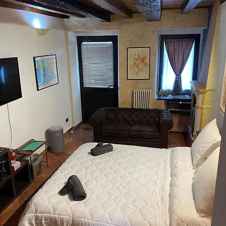 L'antica Stanza Guest house *